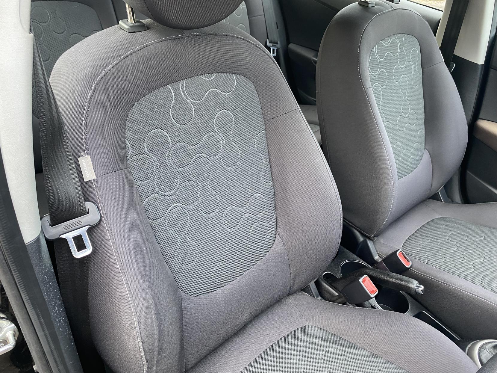 Hyundai i20 1.2 Comfort Hatchback 5dr Petrol Manual Euro 4 (77 bhp)