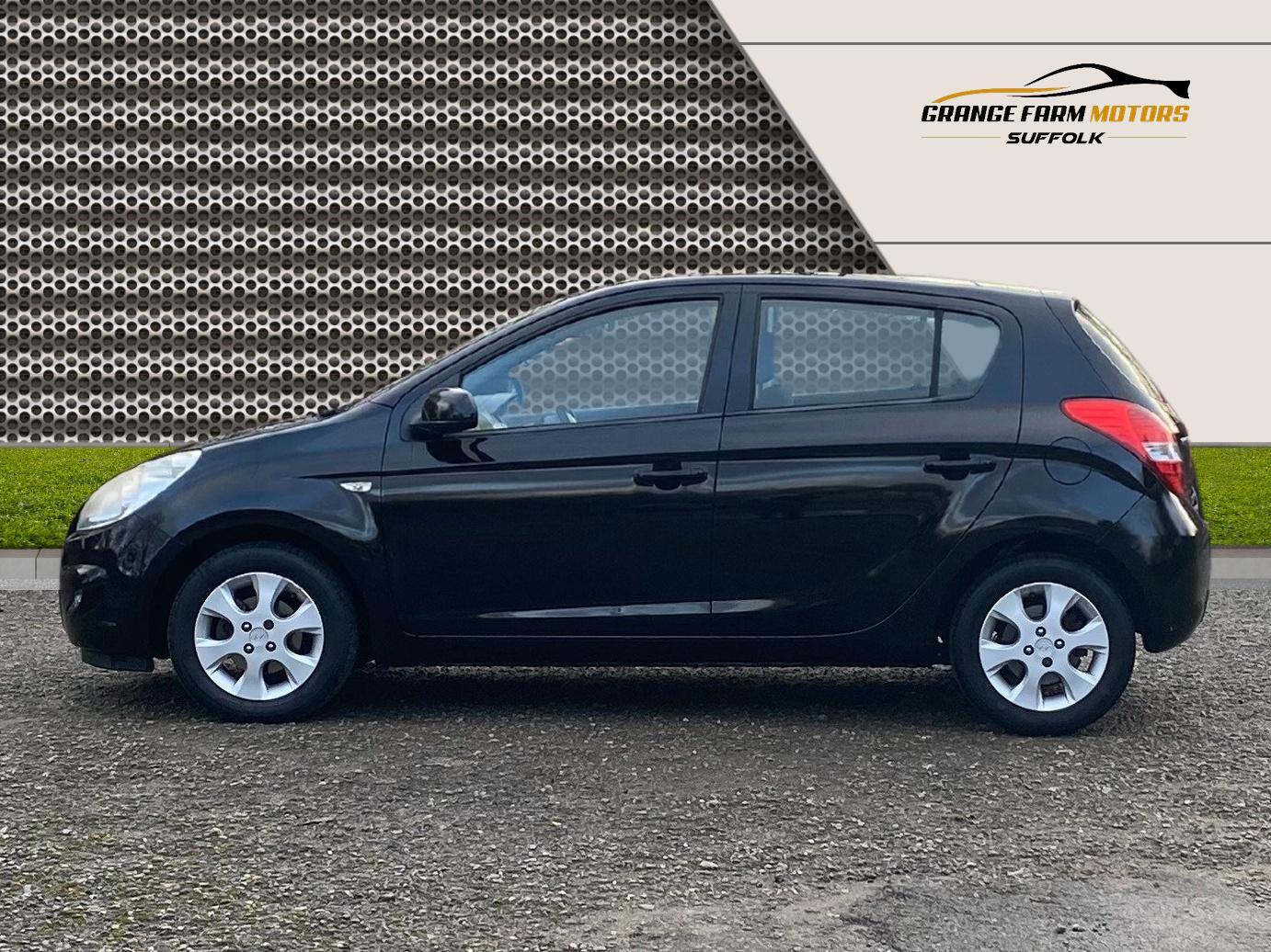 Hyundai i20 1.2 Comfort Hatchback 5dr Petrol Manual Euro 4 (77 bhp)