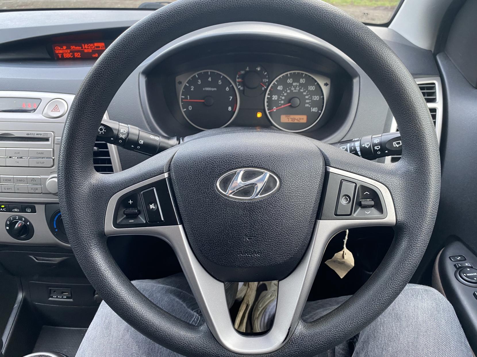 Hyundai i20 1.2 Comfort Hatchback 5dr Petrol Manual Euro 4 (77 bhp)