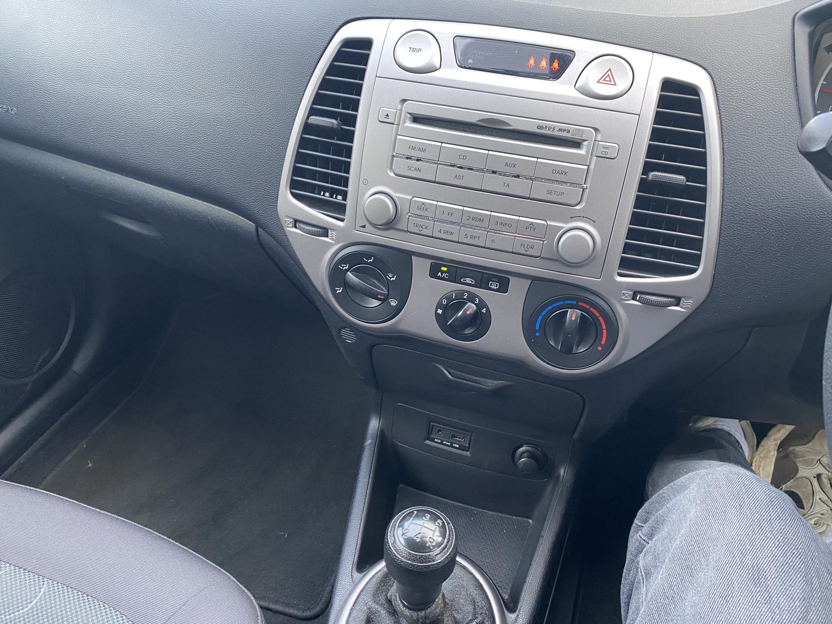 Hyundai i20 1.2 Comfort Hatchback 5dr Petrol Manual Euro 4 (77 bhp)