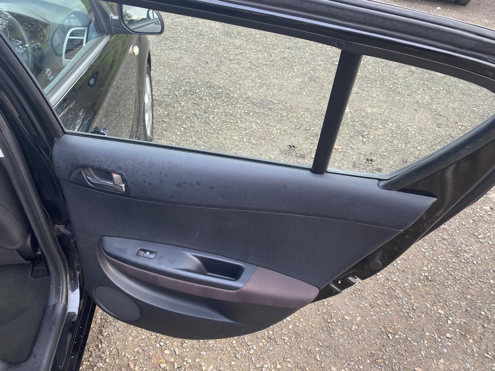 Hyundai i20 1.2 Comfort Hatchback 5dr Petrol Manual Euro 4 (77 bhp)