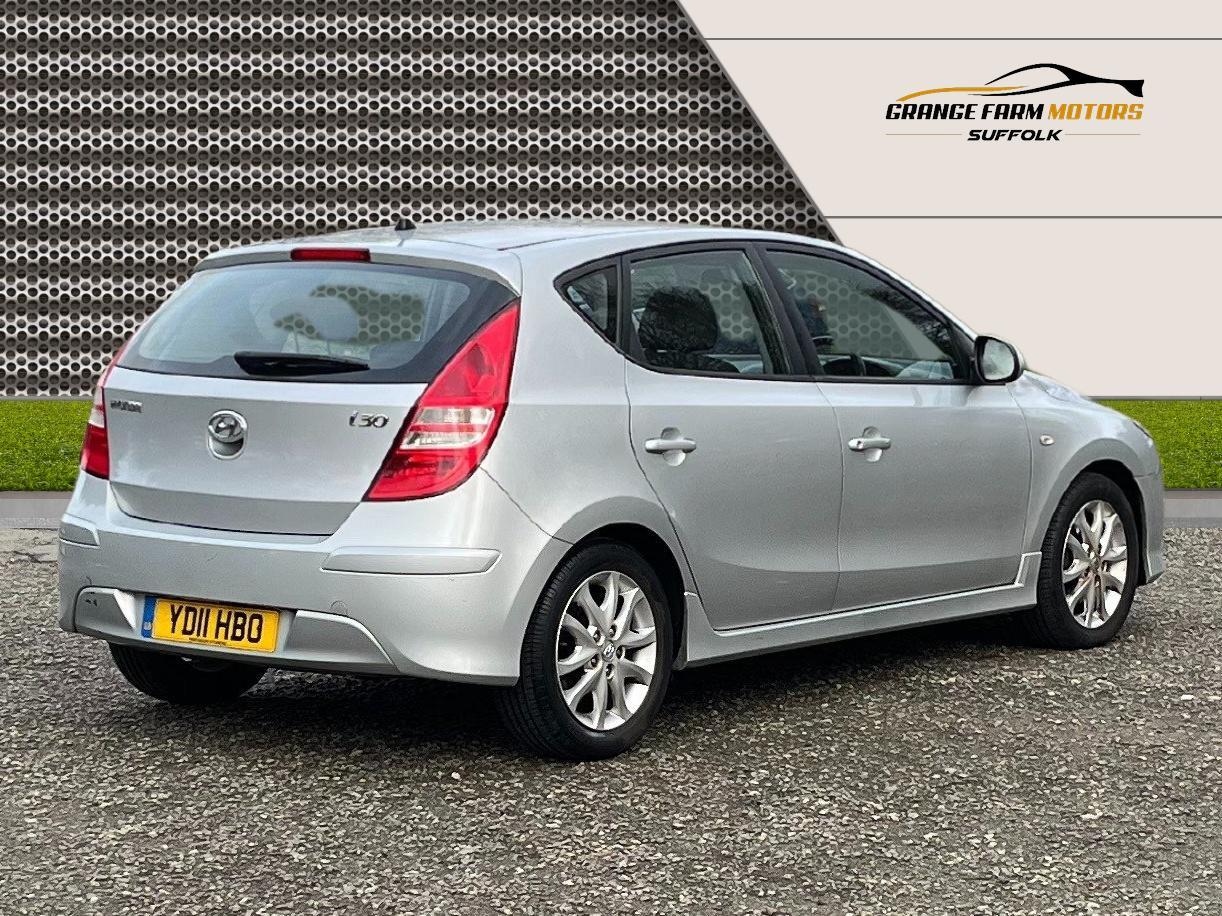 Hyundai i30 1.4 Comfort Hatchback 5dr Petrol Manual Euro 5 (108 bhp)