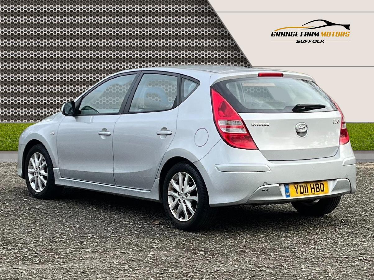 Hyundai i30 1.4 Comfort Hatchback 5dr Petrol Manual Euro 5 (108 bhp)