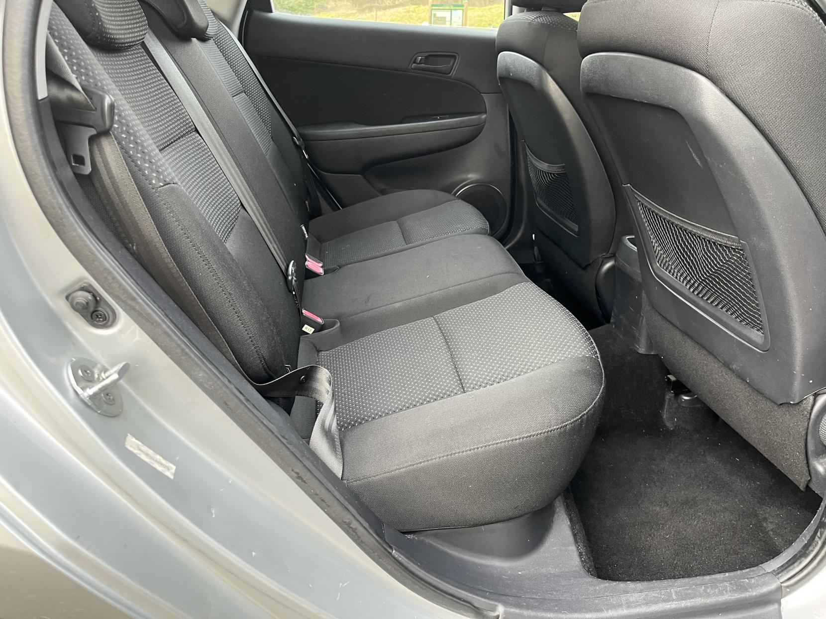 Hyundai i30 1.4 Comfort Hatchback 5dr Petrol Manual Euro 5 (108 bhp)