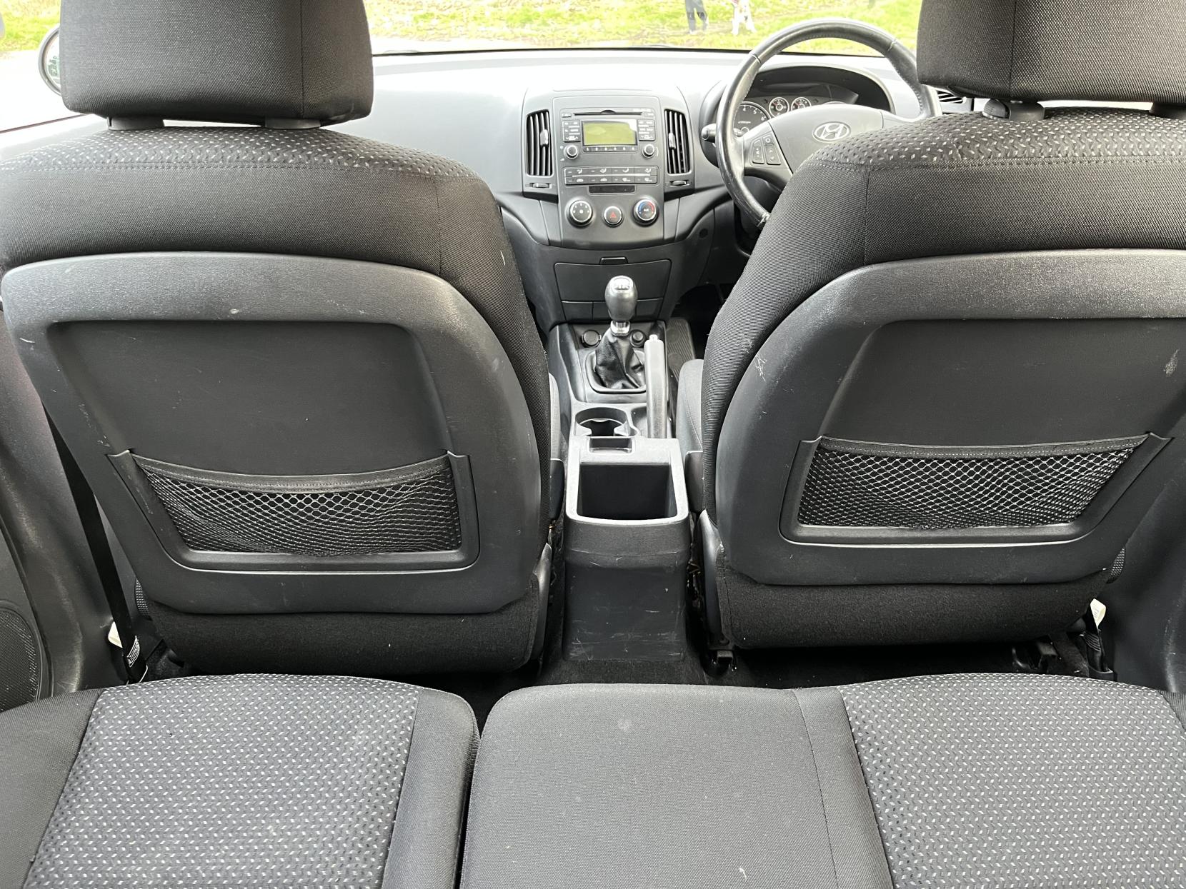 Hyundai i30 1.4 Comfort Hatchback 5dr Petrol Manual Euro 5 (108 bhp)