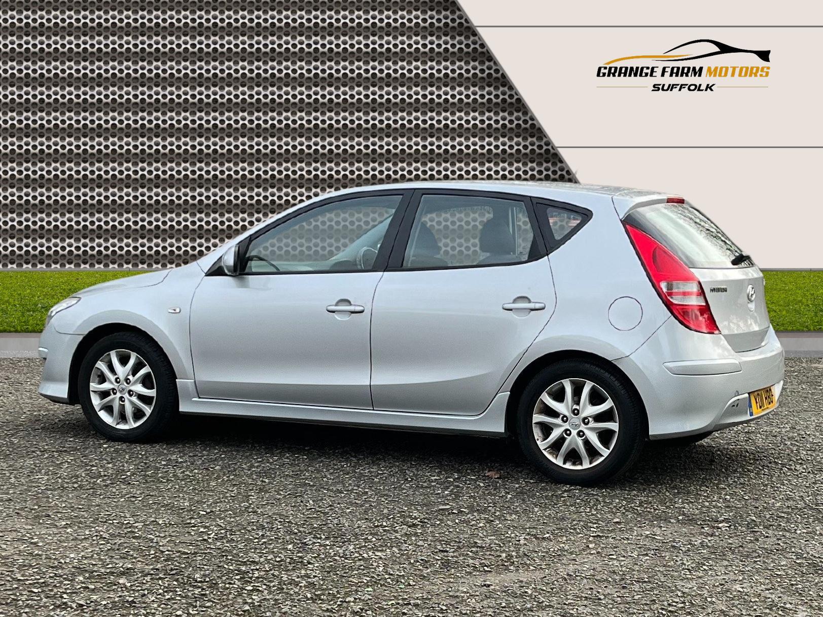 Hyundai i30 1.4 Comfort Hatchback 5dr Petrol Manual Euro 5 (108 bhp)