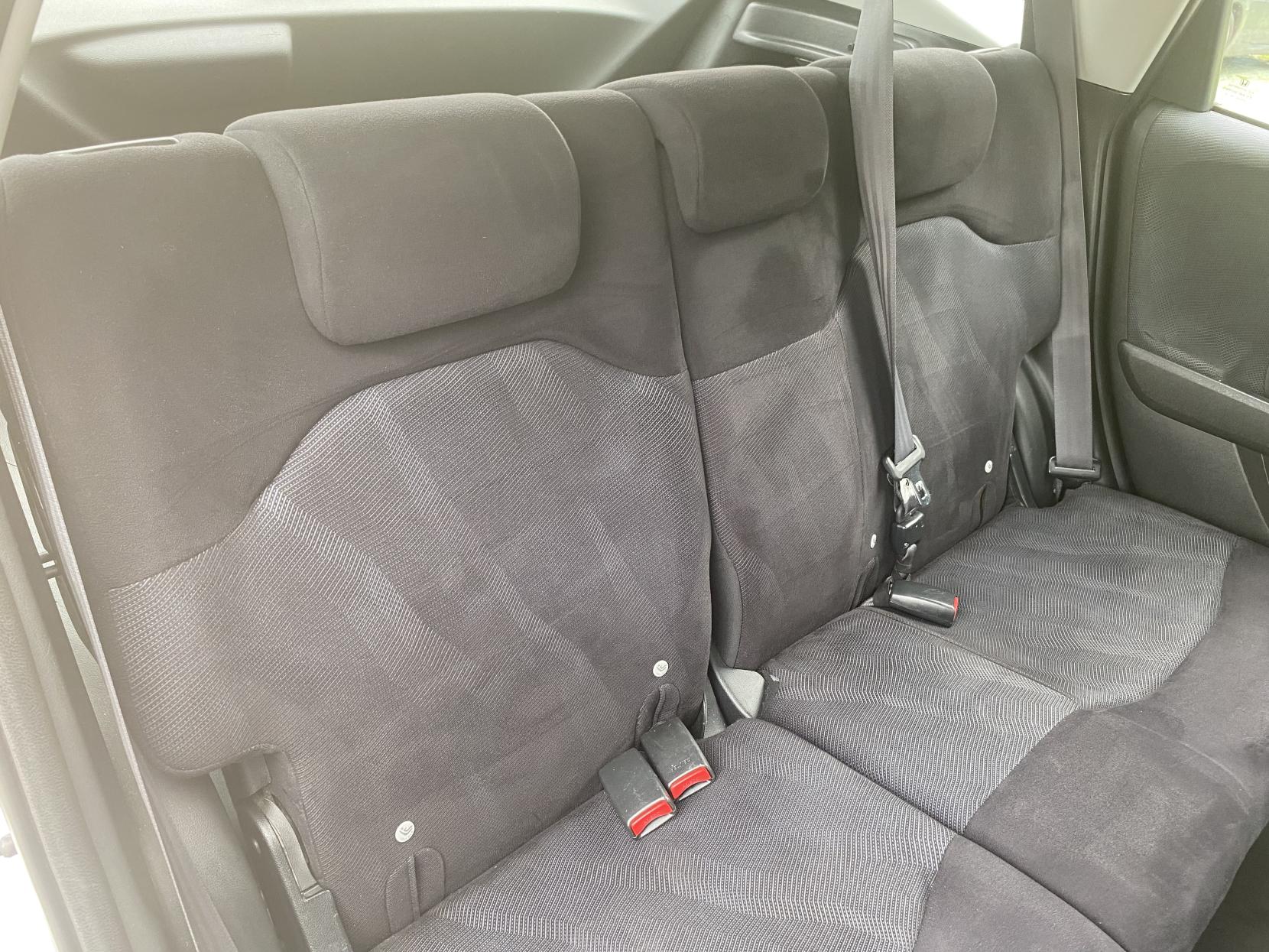 Honda Jazz 1.4 i-VTEC ES Hatchback 5dr Petrol Manual Euro 5 (99 ps)