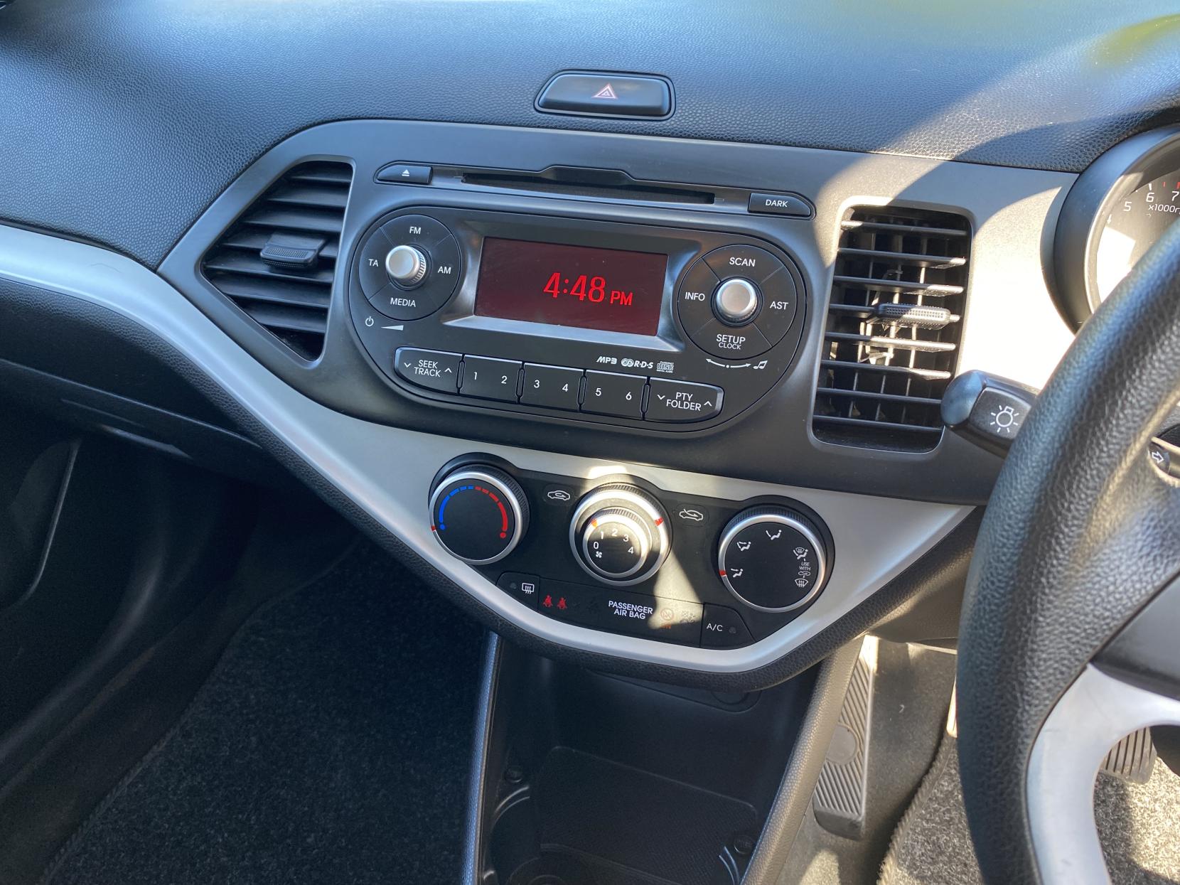 Kia Picanto 1.0 1 Air Hatchback 5dr Petrol Manual Euro 5 (68 bhp)