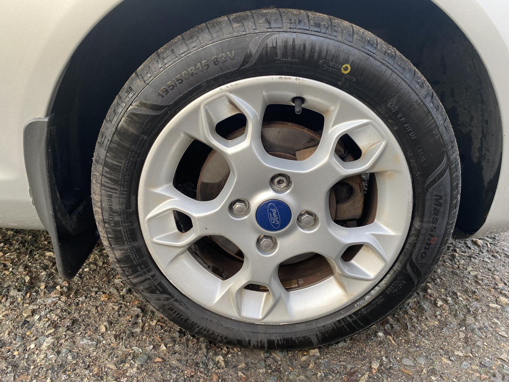 Ford Fiesta 1.25 Zetec Hatchback 3dr Petrol Manual (129 g/km, 81 bhp)