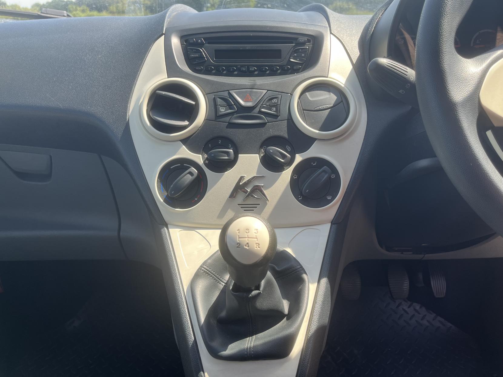 Ford Ka 1.2 Studio Hatchback 3dr Petrol Manual Euro 5 (s/s) (69 ps)