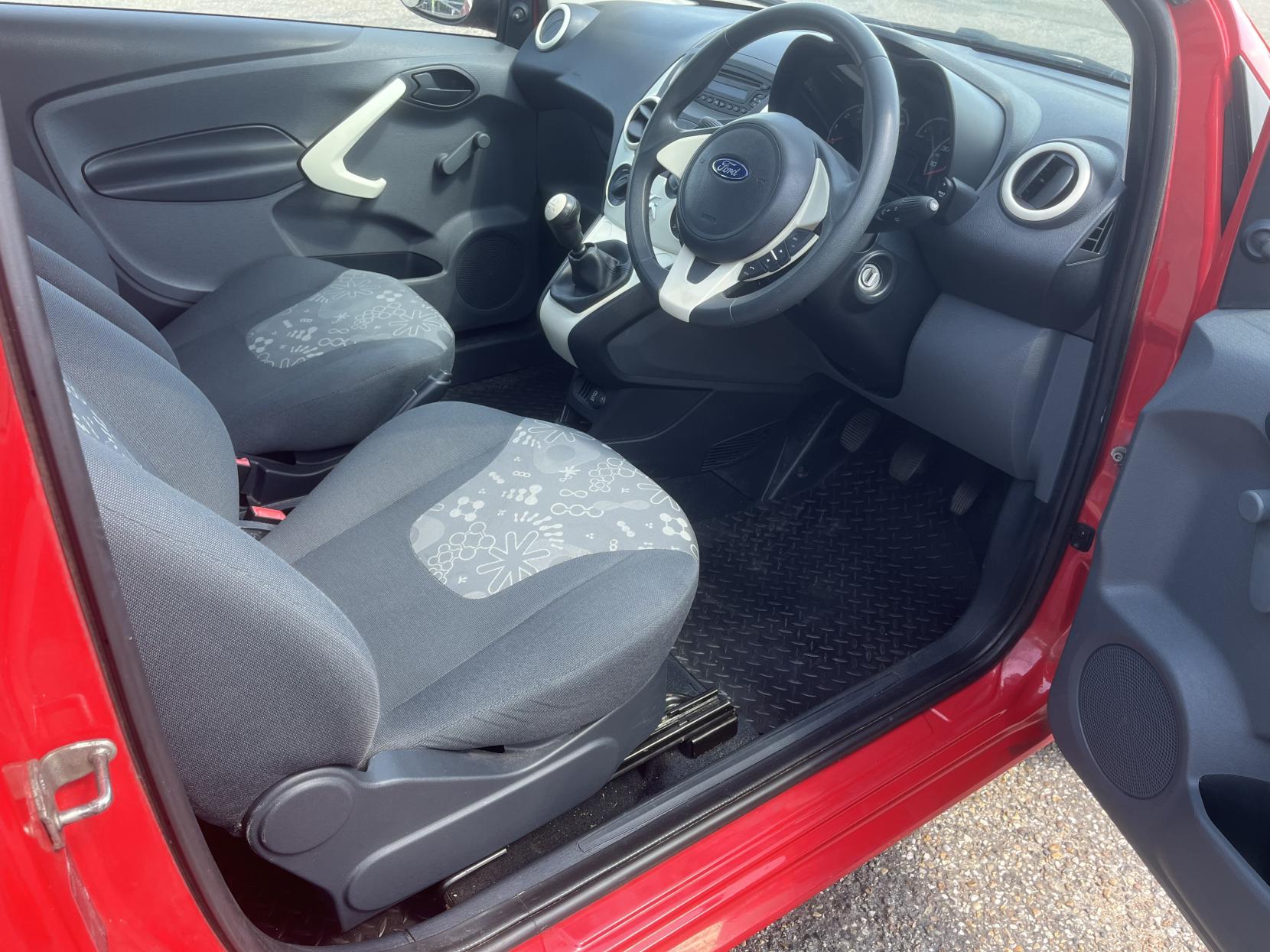 Ford Ka 1.2 Studio Hatchback 3dr Petrol Manual Euro 5 (s/s) (69 ps)