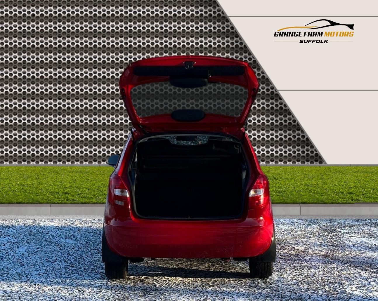 Skoda Fabia 1.2 HTP 6V 1 Hatchback 5dr Petrol Manual (140 g/km, 60 bhp)