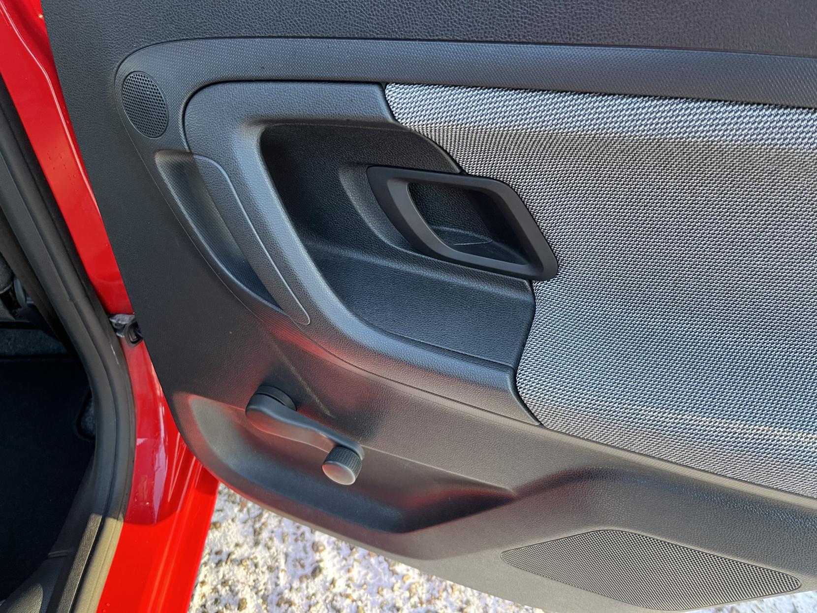 Skoda Fabia 1.2 HTP 6V 1 Hatchback 5dr Petrol Manual (140 g/km, 60 bhp)