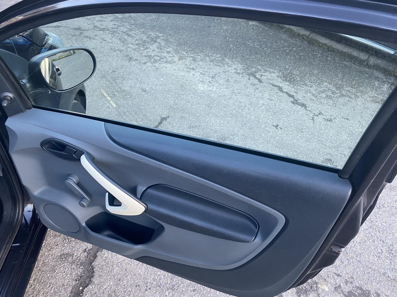 Ford Ka 1.2 Studio Hatchback 3dr Petrol Manual Euro 5 (s/s) (69 ps)