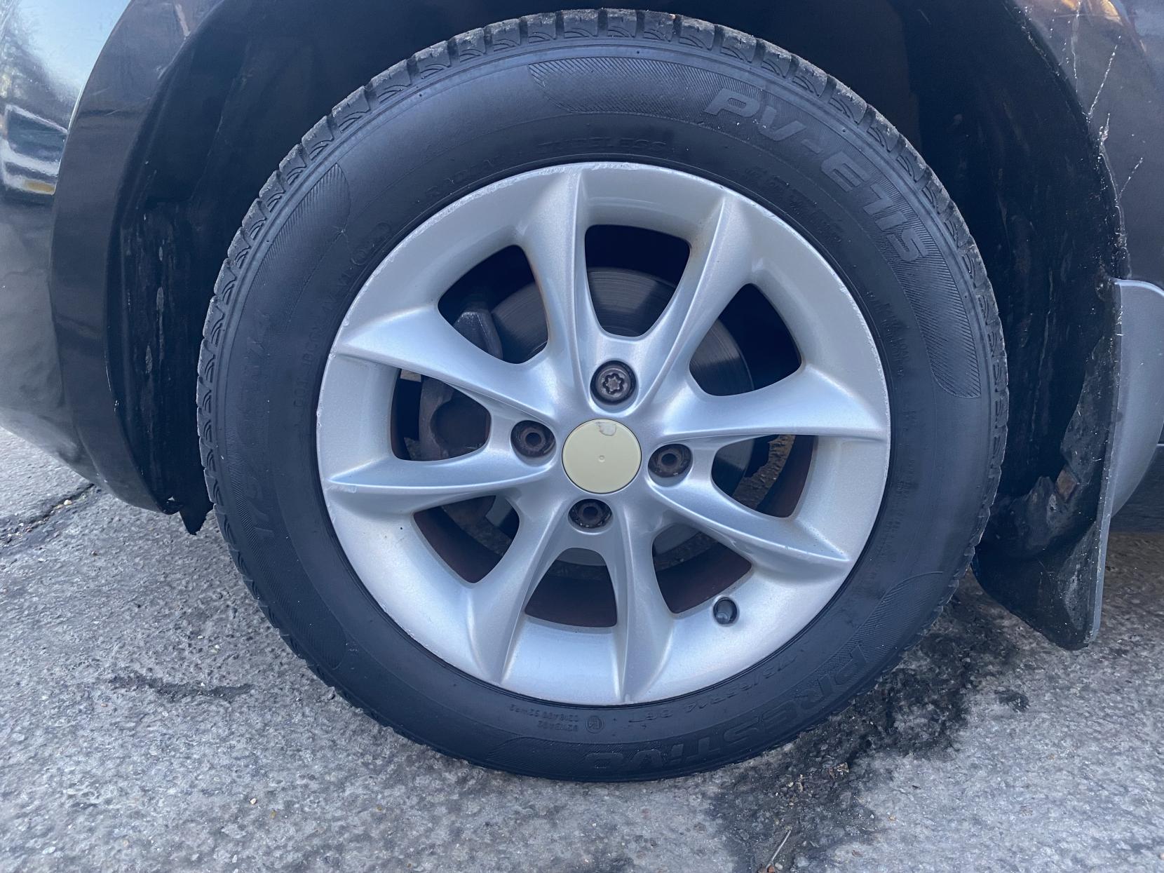 Ford Ka 1.2 Studio Hatchback 3dr Petrol Manual Euro 5 (s/s) (69 ps)