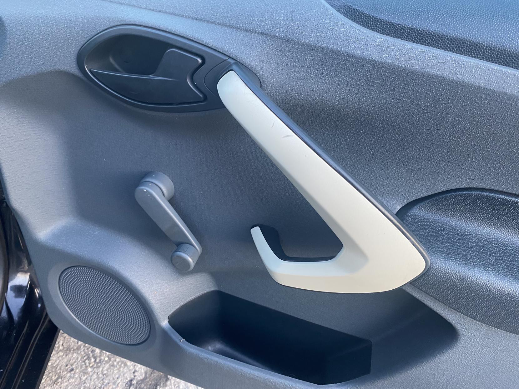 Ford Ka 1.2 Studio Hatchback 3dr Petrol Manual Euro 5 (s/s) (69 ps)