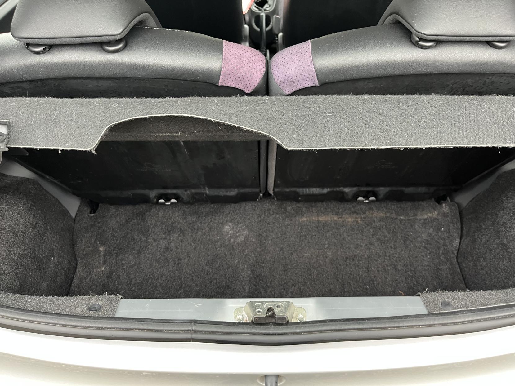 Peugeot 107 1.0 12V Allure Hatchback 5dr Petrol Manual Euro 4 (68 ps)