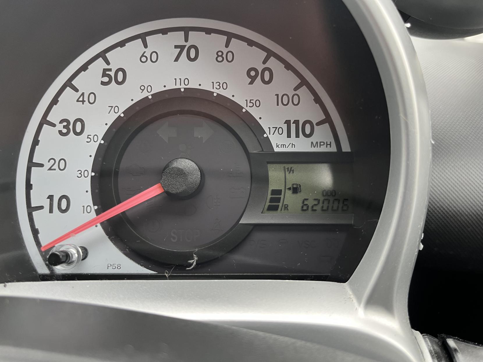 Peugeot 107 1.0 12V Allure Hatchback 5dr Petrol Manual Euro 4 (68 ps)