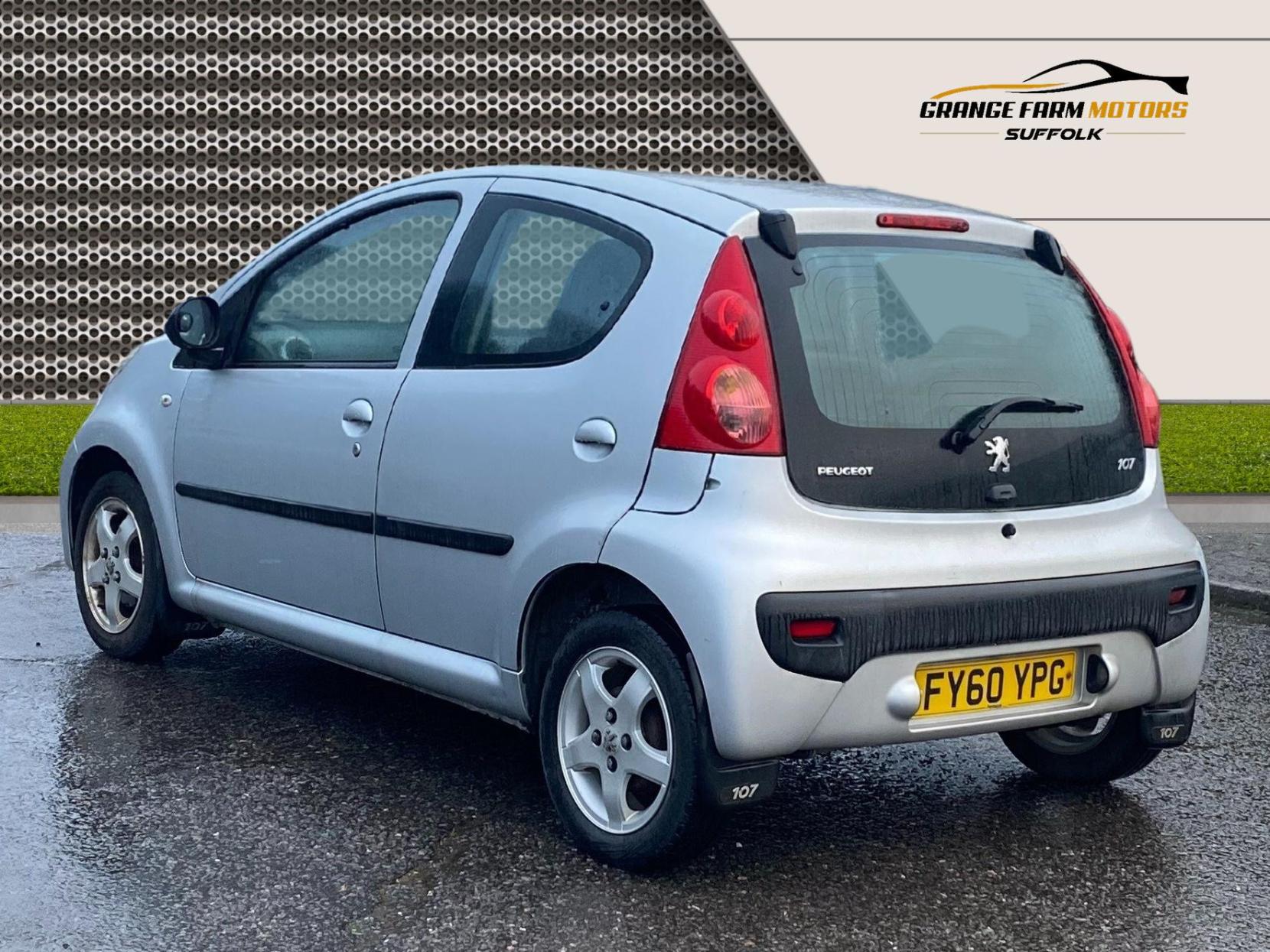 Peugeot 107 1.0 12V Allure Hatchback 5dr Petrol Manual Euro 4 (68 ps)