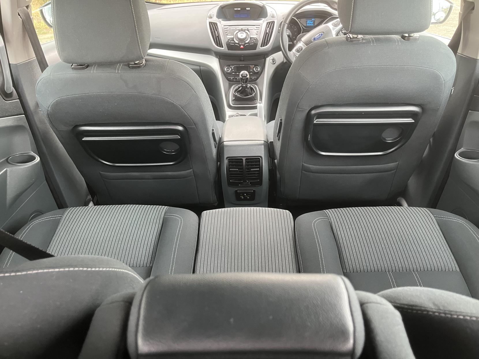 Ford Grand C-Max 1.6 Titanium MPV 5dr Petrol Manual Euro 5 (125 ps)