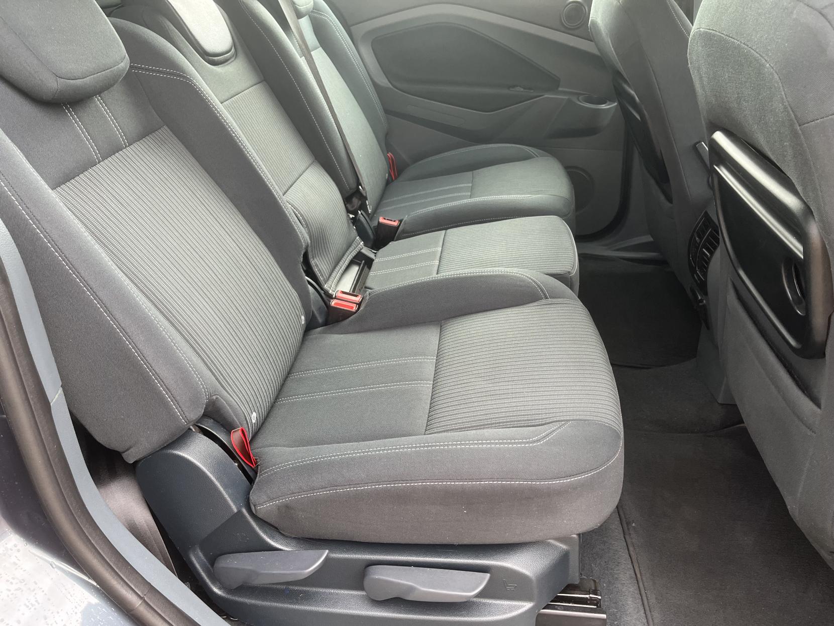 Ford Grand C-Max 1.6 Titanium MPV 5dr Petrol Manual Euro 5 (125 ps)