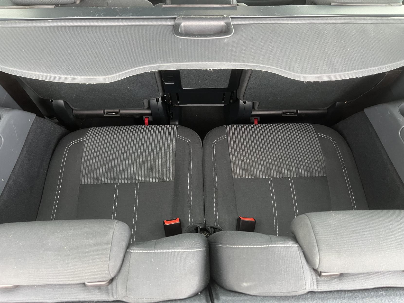Ford Grand C-Max 1.6 Titanium MPV 5dr Petrol Manual Euro 5 (125 ps)