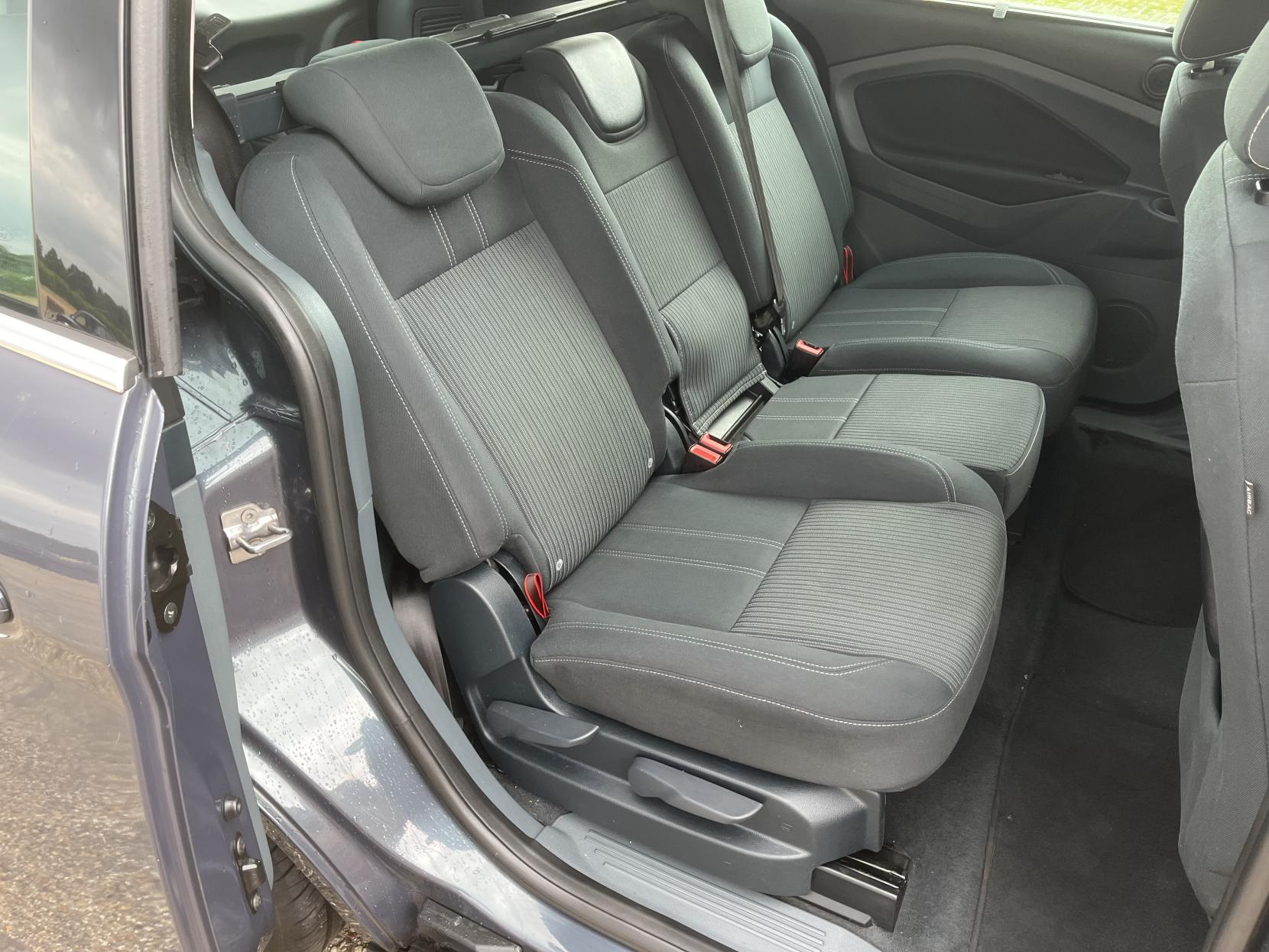Ford Grand C-Max 1.6 Titanium MPV 5dr Petrol Manual Euro 5 (125 ps)