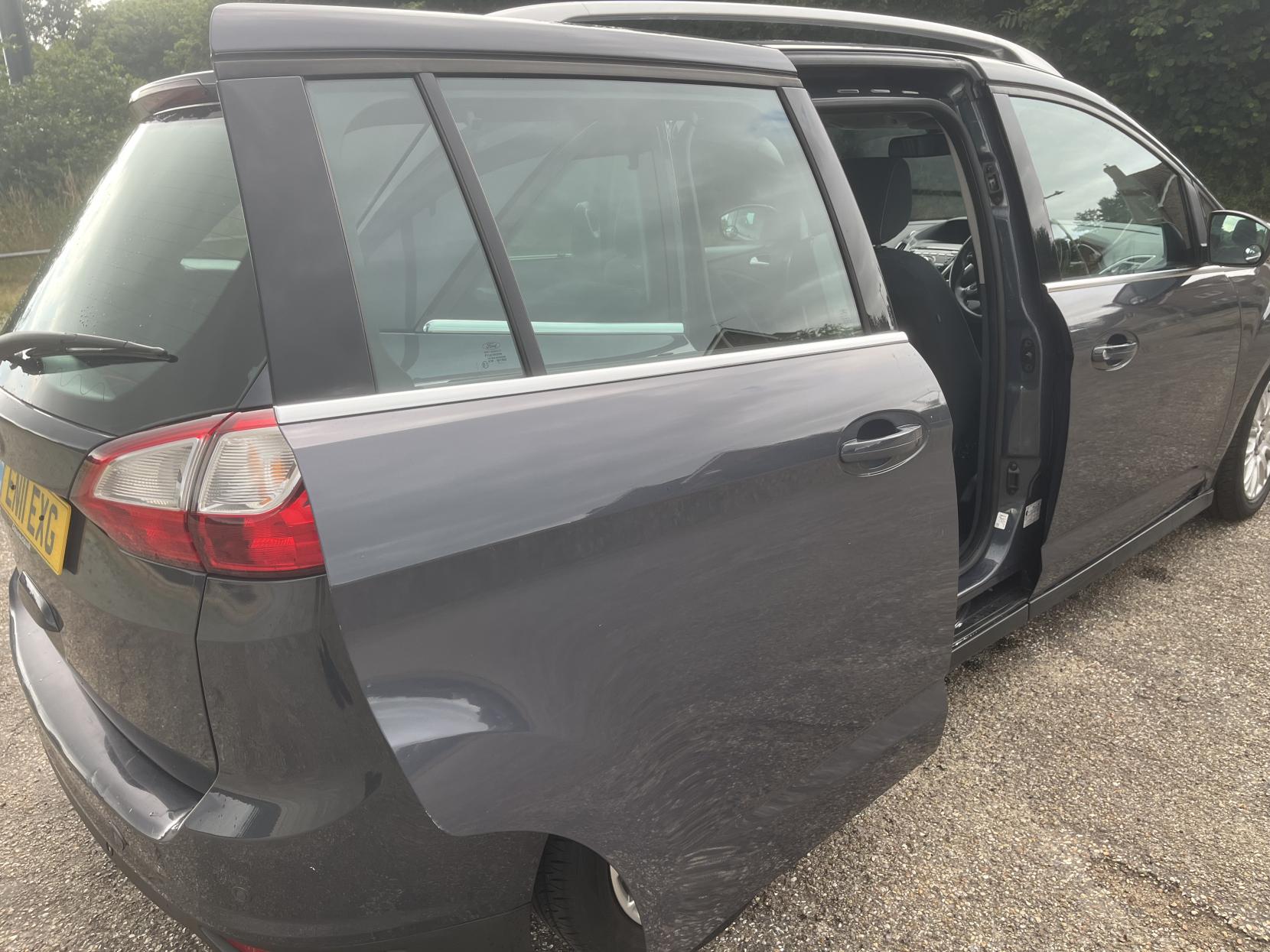 Ford Grand C-Max 1.6 Titanium MPV 5dr Petrol Manual Euro 5 (125 ps)
