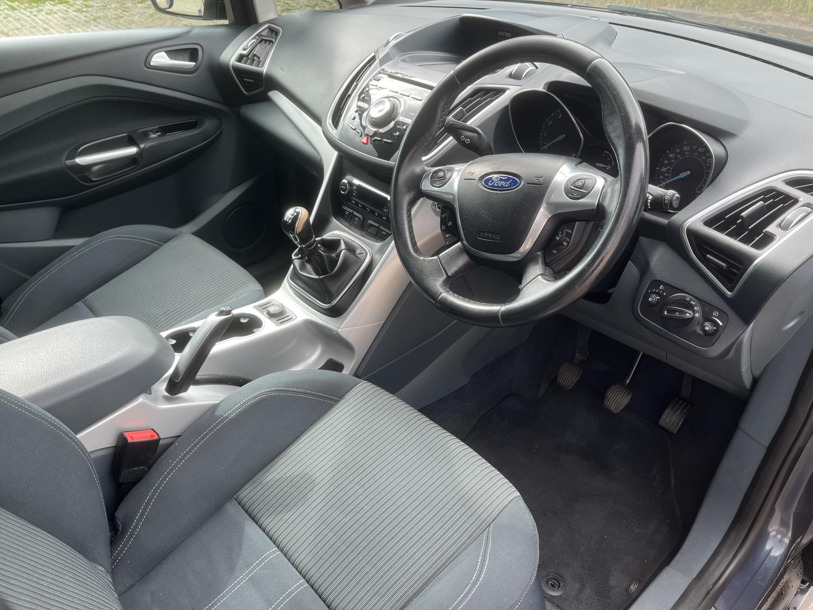 Ford Grand C-Max 1.6 Titanium MPV 5dr Petrol Manual Euro 5 (125 ps)