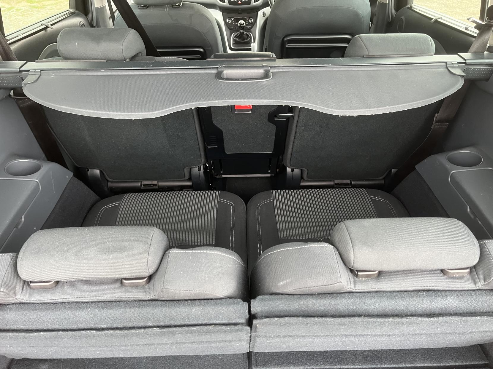 Ford Grand C-Max 1.6 Titanium MPV 5dr Petrol Manual Euro 5 (125 ps)