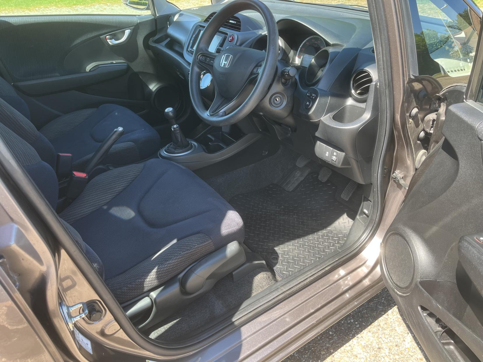 Honda Jazz 1.4 i-VTEC ES-T Hatchback 5dr Petrol Manual Euro 5 (99 ps)