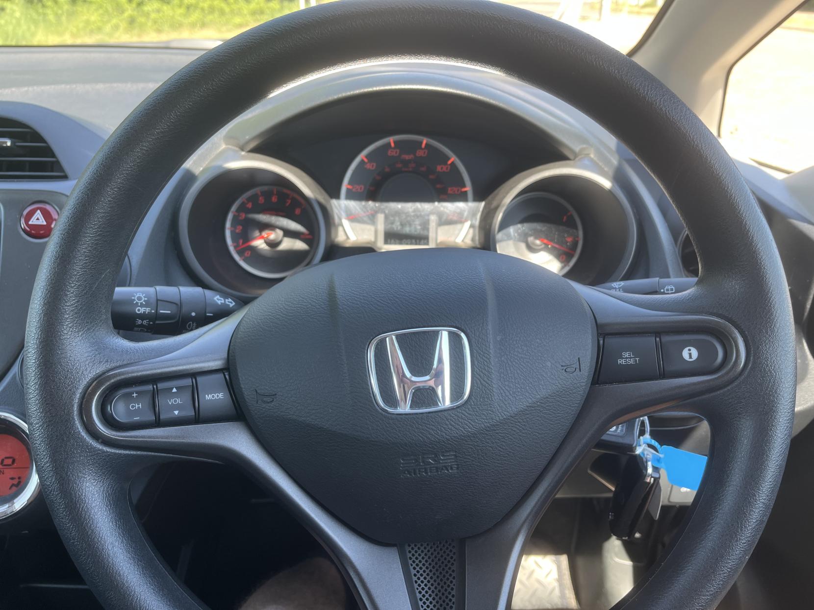 Honda Jazz 1.4 i-VTEC ES-T Hatchback 5dr Petrol Manual Euro 5 (99 ps)