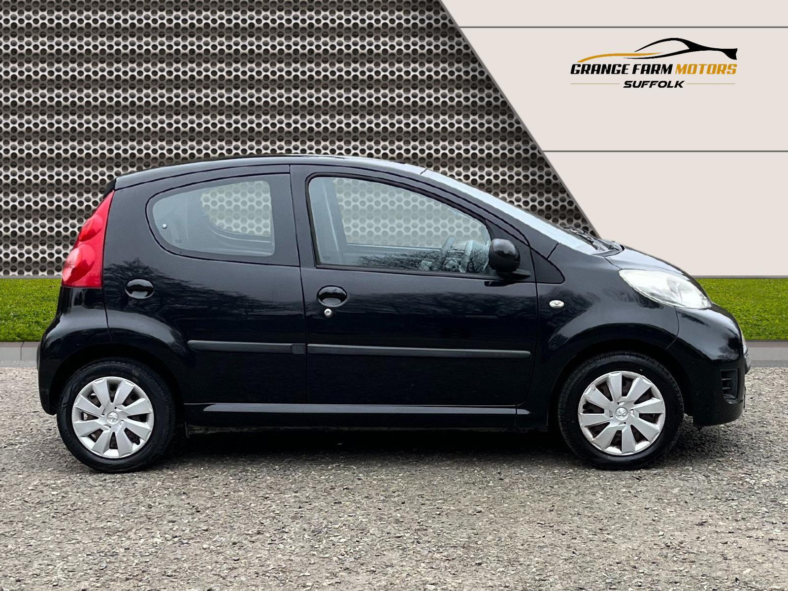 Peugeot 107 1.0 12V Urban Hatchback 5dr Petrol Manual Euro 4 (68 ps)