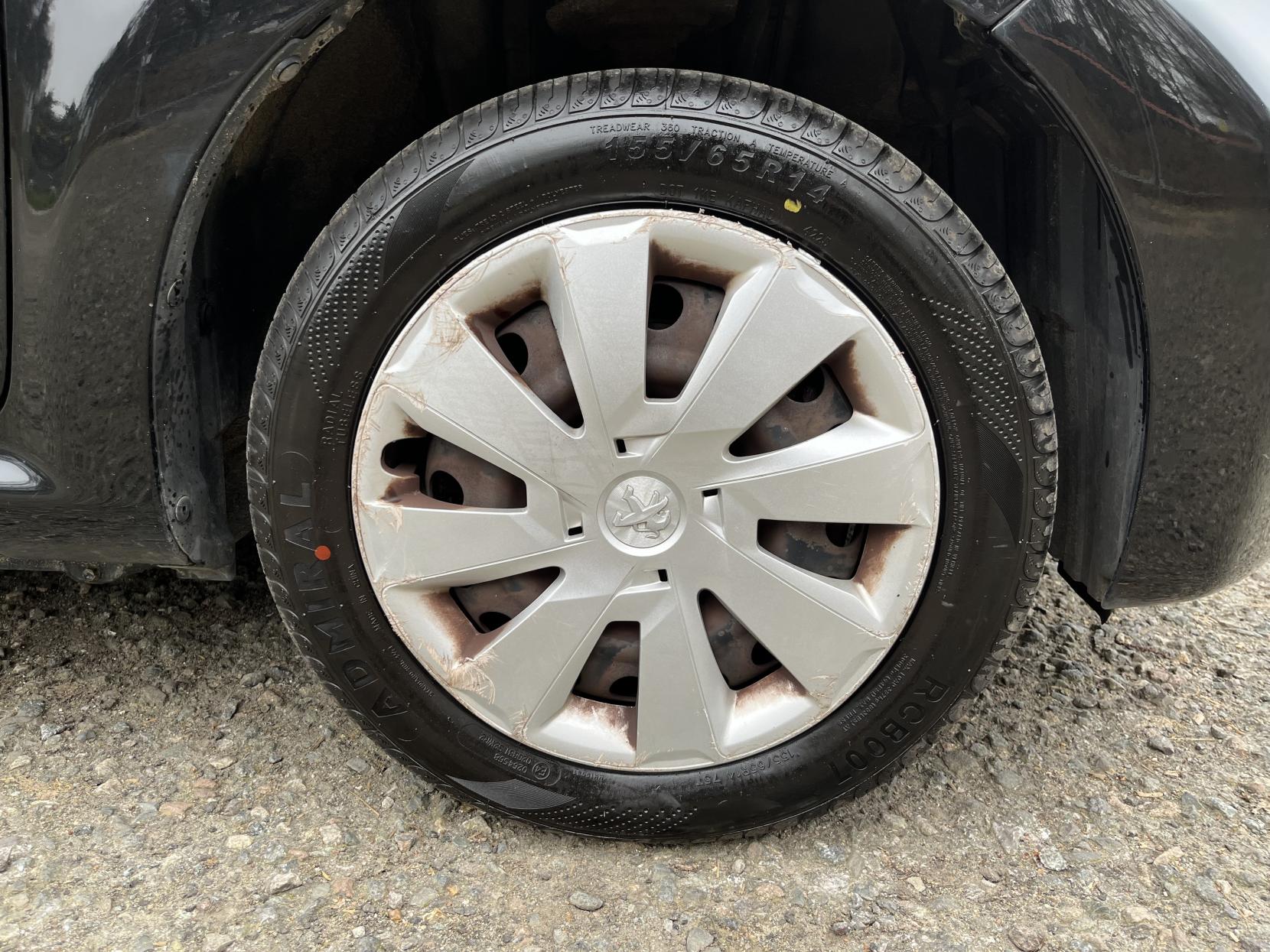 Peugeot 107 1.0 12V Urban Hatchback 5dr Petrol Manual Euro 4 (68 ps)