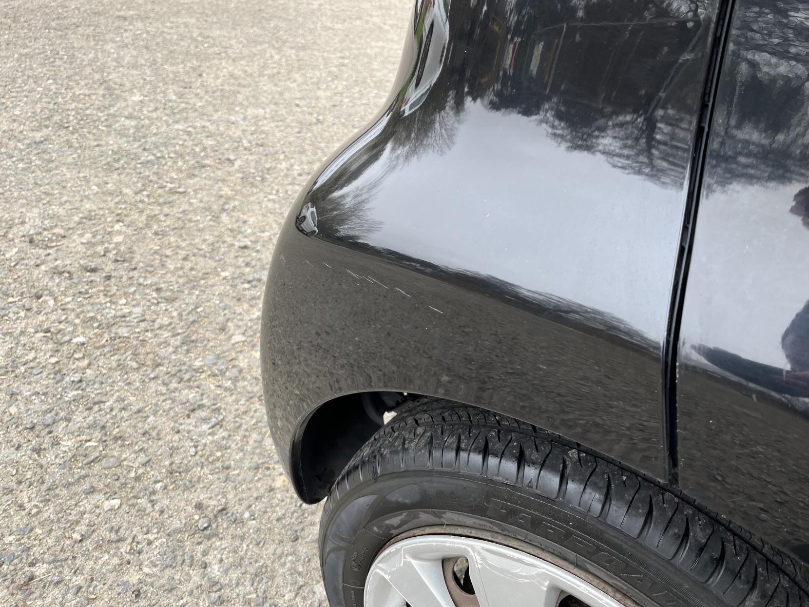 Peugeot 107 1.0 12V Urban Hatchback 5dr Petrol Manual Euro 4 (68 ps)