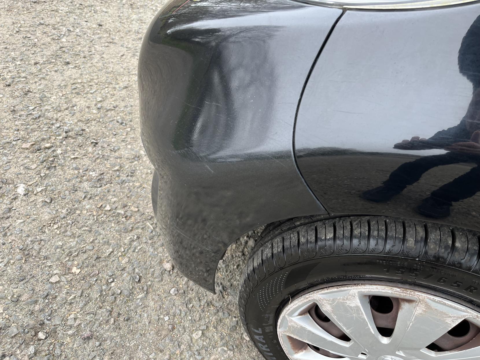 Peugeot 107 1.0 12V Urban Hatchback 5dr Petrol Manual Euro 4 (68 ps)