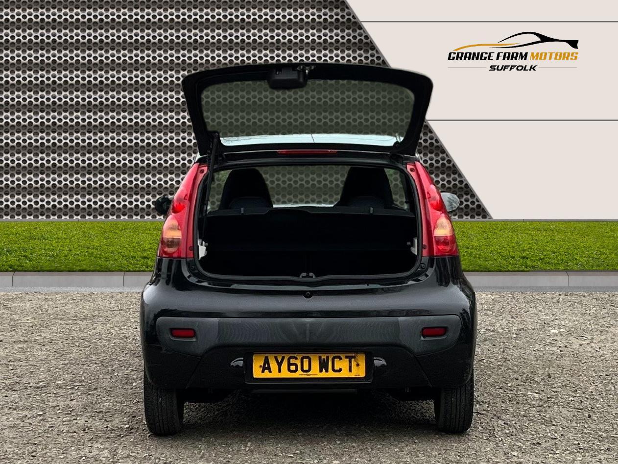 Peugeot 107 1.0 12V Urban Hatchback 5dr Petrol Manual Euro 4 (68 ps)