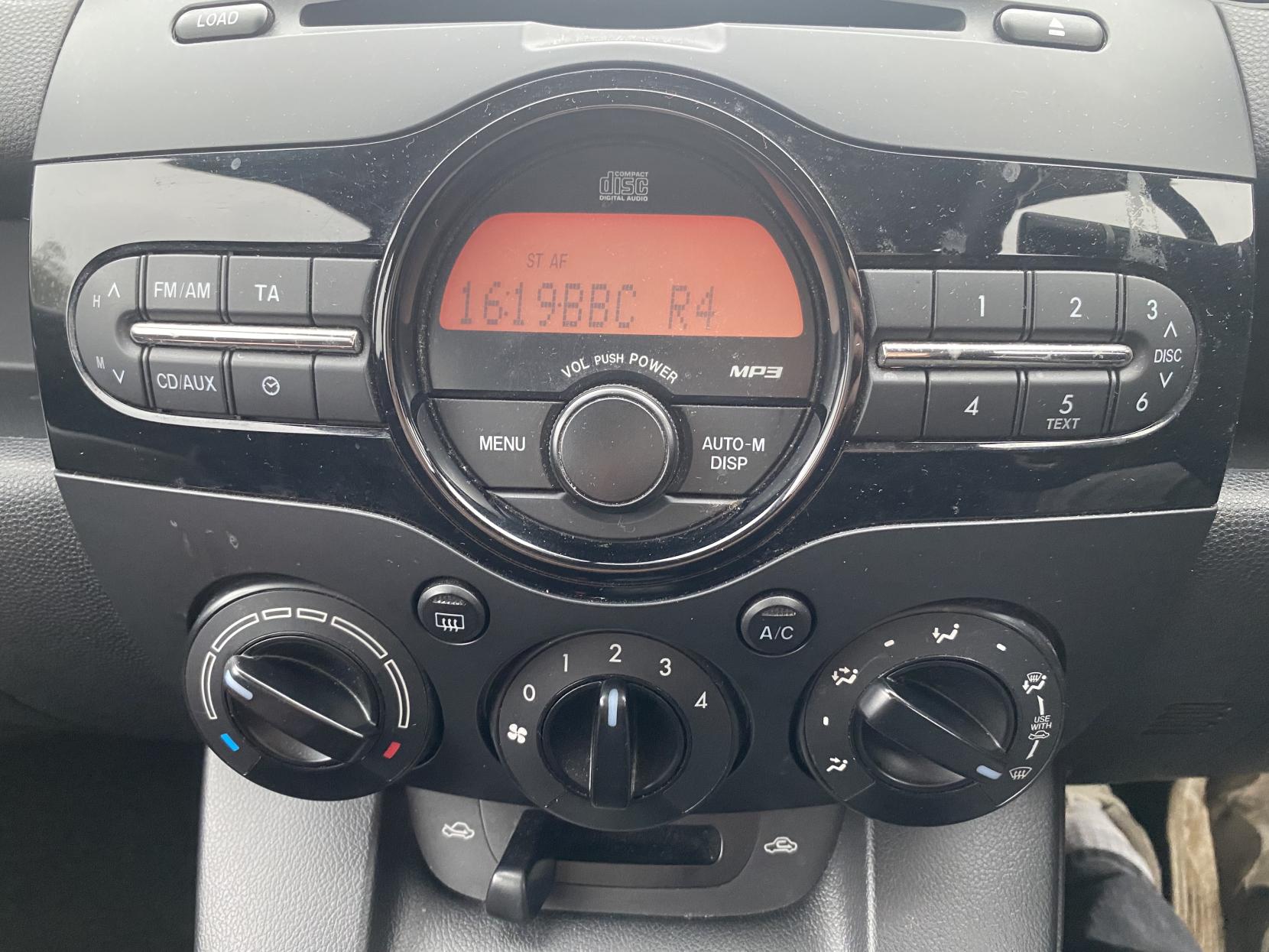 Mazda Mazda2 1.3 Tamura Hatchback 5dr Petrol Manual Euro 5 (84 ps)