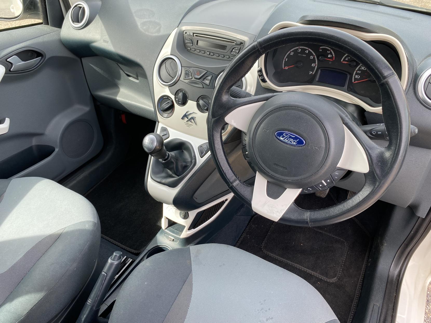 Ford Ka 1.2 Zetec Hatchback 3dr Petrol Manual Euro 6 (s/s) (69 ps)