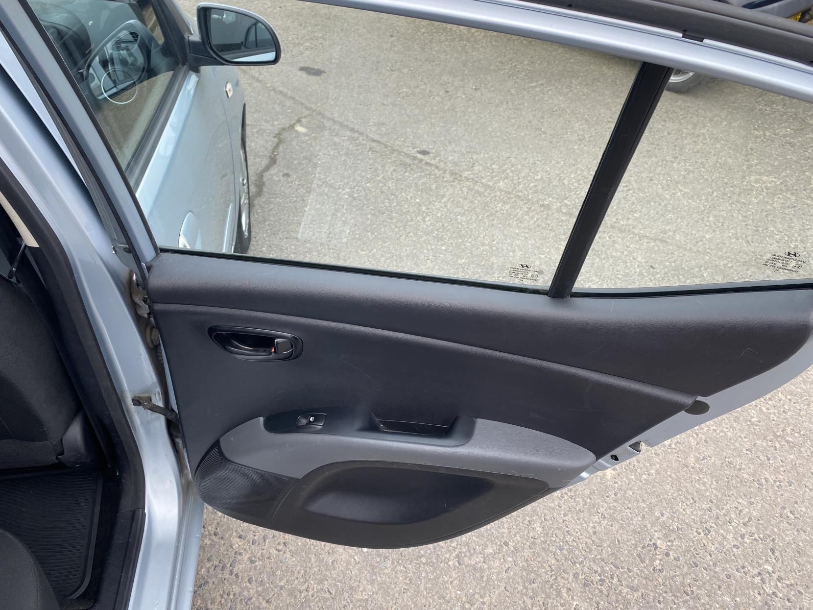 Hyundai i10 1.2 Active Hatchback 5dr Petrol Manual Euro 5 (85 bhp)