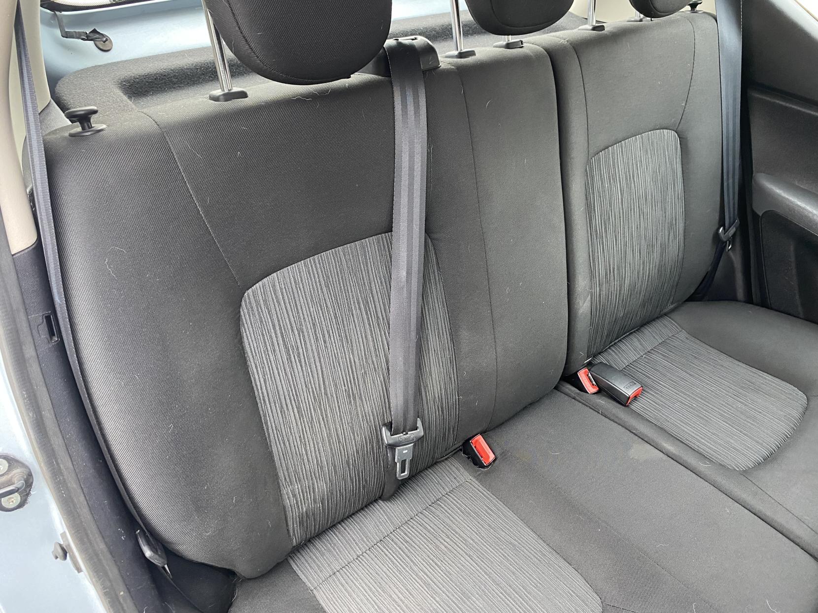 Hyundai i10 1.2 Active Hatchback 5dr Petrol Manual Euro 5 (85 bhp)