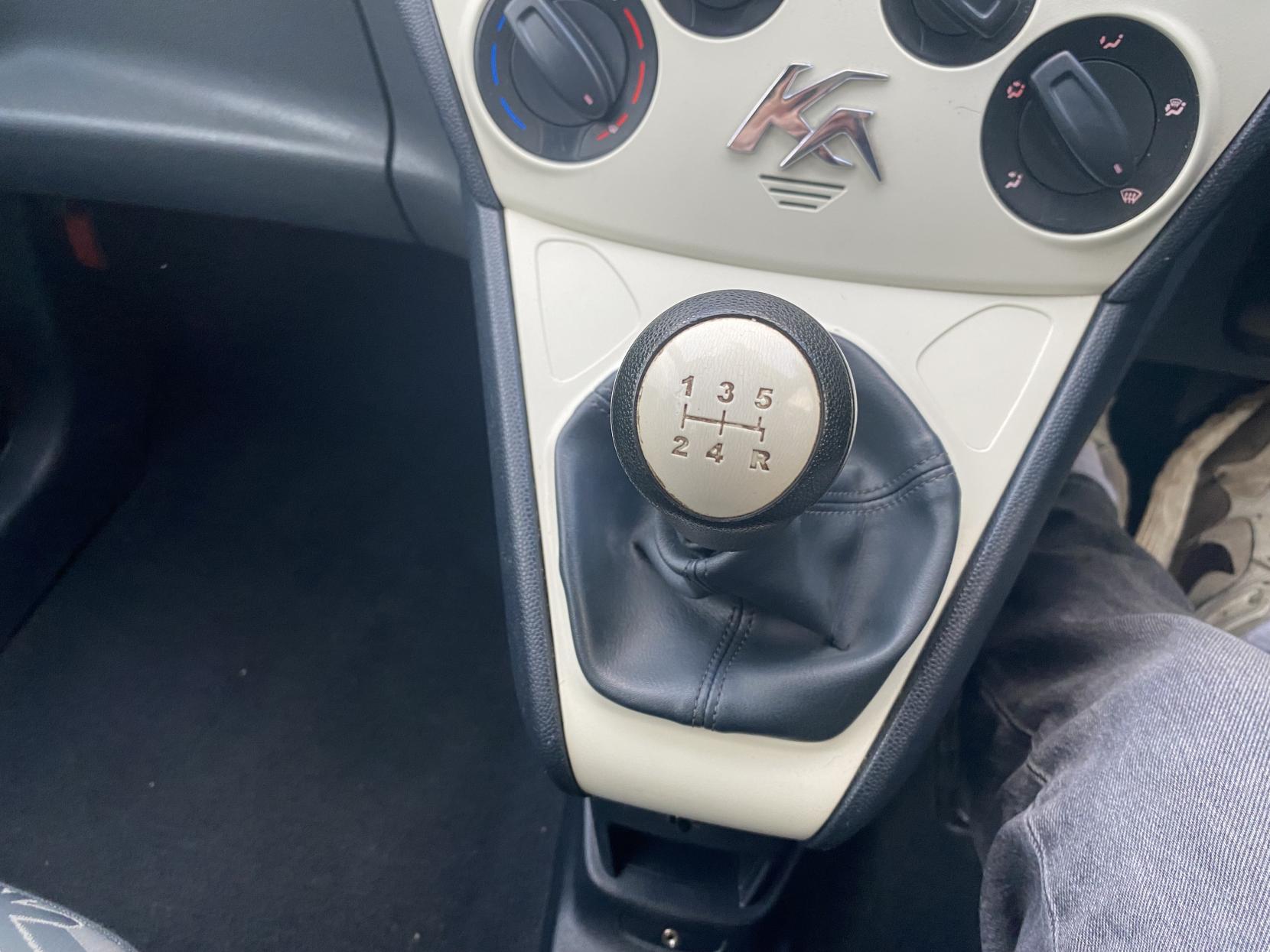 Ford Ka 1.2 Studio Hatchback 3dr Petrol Manual Euro 5 (69 ps)