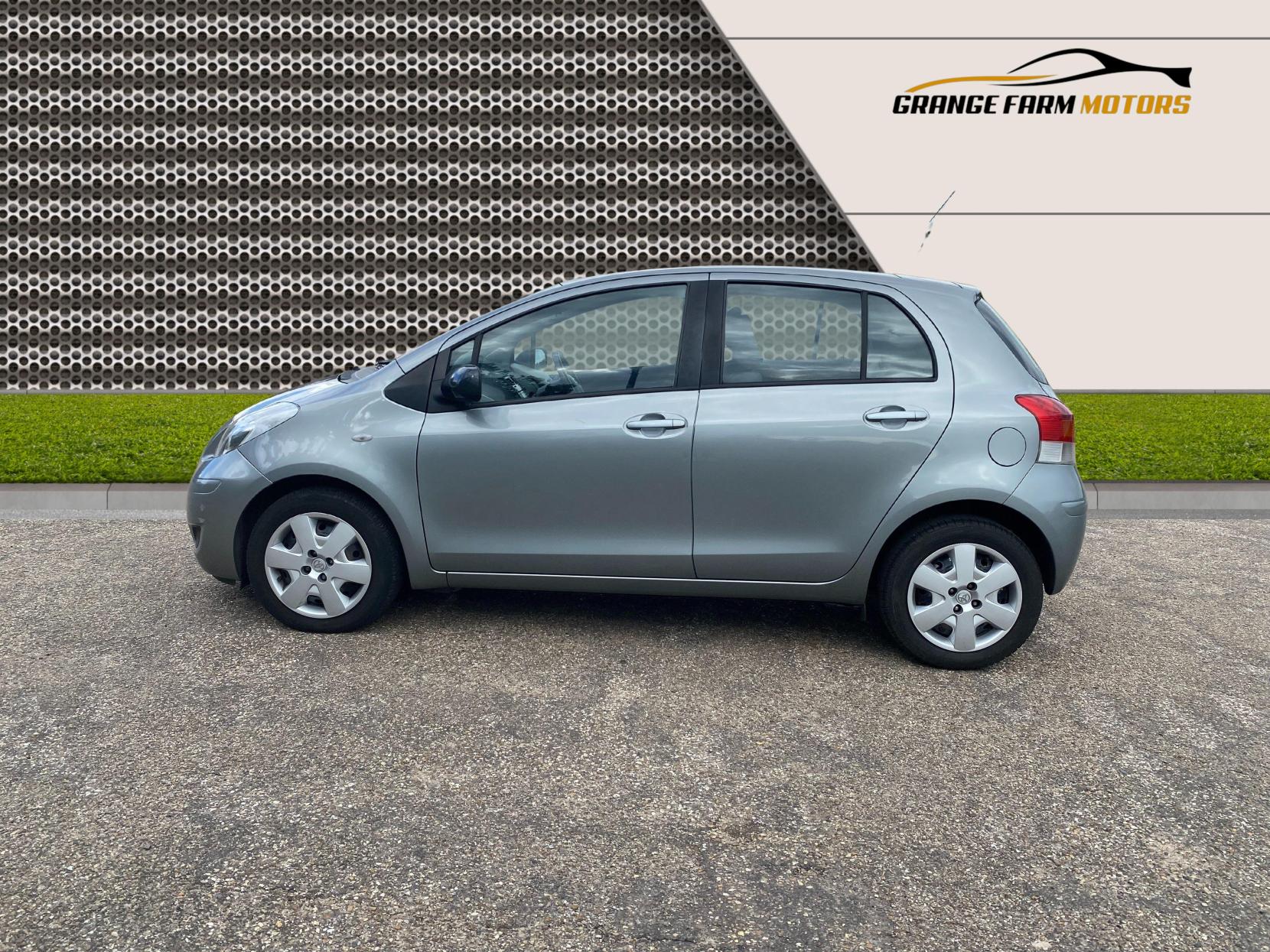 Toyota Yaris 1.33 Dual VVT-i TR Hatchback 5dr Petrol Manual Euro 4 (s/s) (101 ps)