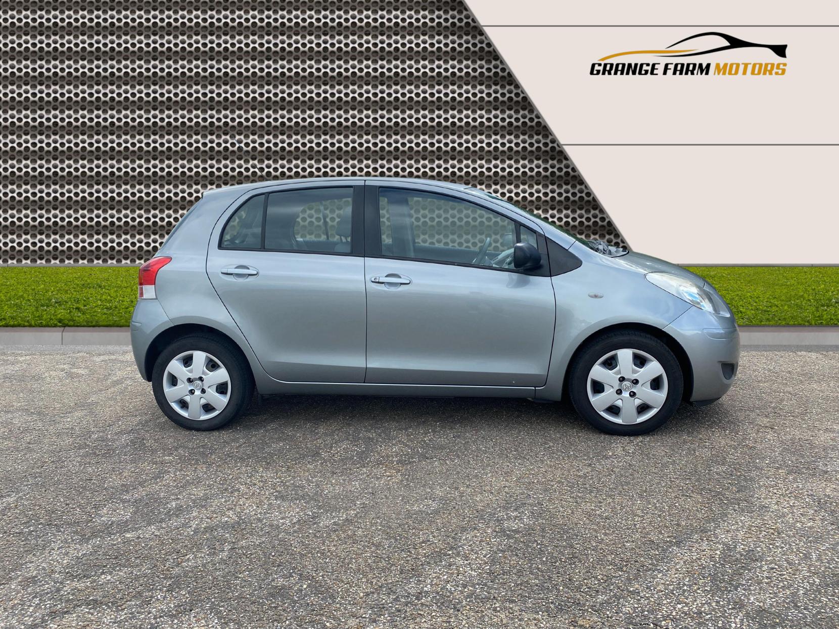 Toyota Yaris 1.33 Dual VVT-i TR Hatchback 5dr Petrol Manual Euro 4 (s/s) (101 ps)