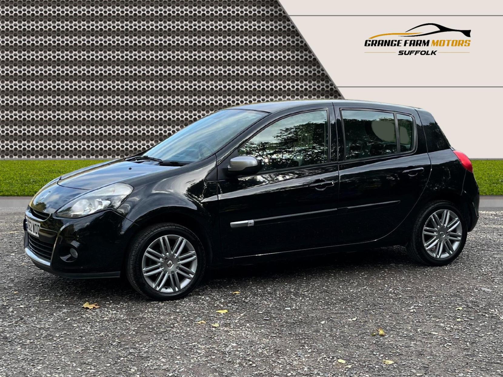 Renault Clio 1.2 Dynamique TomTom Hatchback 5dr Petrol Manual Euro 5 (75 ps)