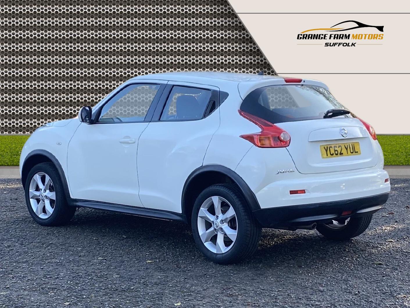 Nissan Juke 1.6 Acenta SUV 5dr Petrol Manual Euro 5 (s/s) (117 ps)