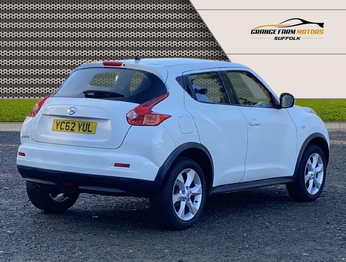 Nissan Juke 1.6 Acenta SUV 5dr Petrol Manual Euro 5 (s/s) (117 ps)