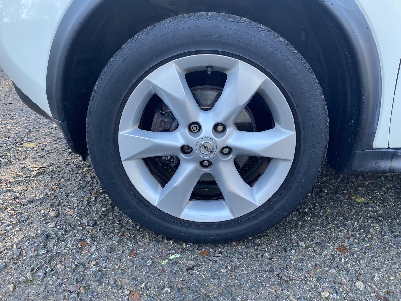 Nissan Juke 1.6 Acenta SUV 5dr Petrol Manual Euro 5 (s/s) (117 ps)