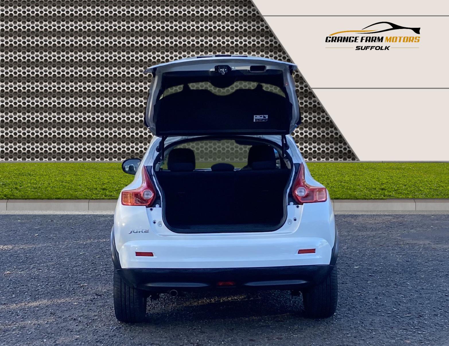 Nissan Juke 1.6 Acenta SUV 5dr Petrol Manual Euro 5 (s/s) (117 ps)