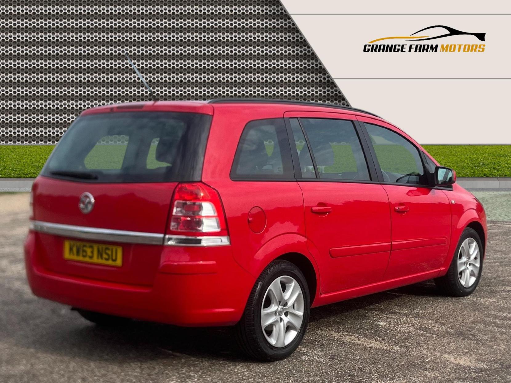 Vauxhall Zafira 1.8 16V Exclusiv MPV 5dr Petrol Manual Euro 5 (120 ps)